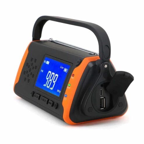 USB-laddning med Vevradio med solceller och 4000 mAh powerbank.