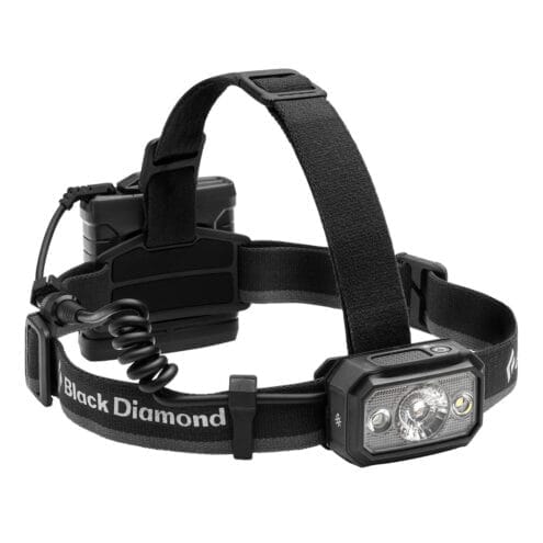 Stark pannlampa med rött ljus från Black Diamond Icon 700.