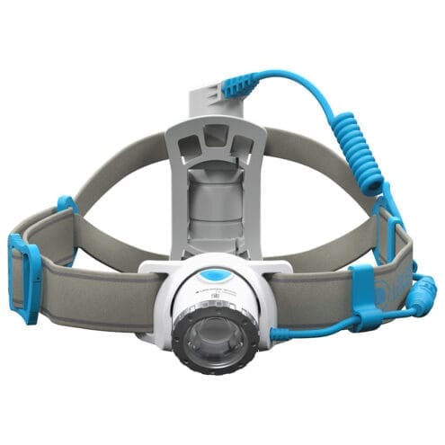 Bekväm pannlampa med laddbart batteri från Ledlenser NEO10R .