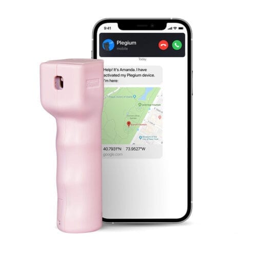 Rosa överfallsspray från Plegium Smart Mini med samtal till anhörig.