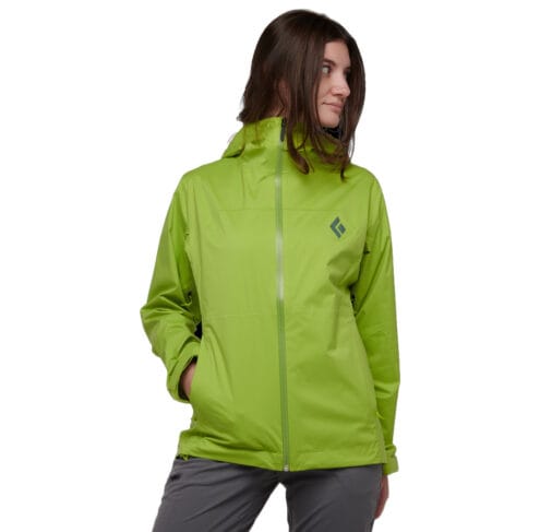 WOMEN'S STORMLINE STRETCH RAIN SHELL framifrån på modell
