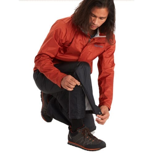 Mjuka och lätta regnbyxor med Precip Eco Full Zip Pant från Marmot.