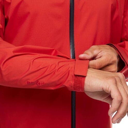 Närbild på ärm för skaljackan Stormline Stretch Rain Shell.