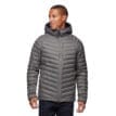 Man som bär dunajackan Access Down Hoody från Black Diamond.