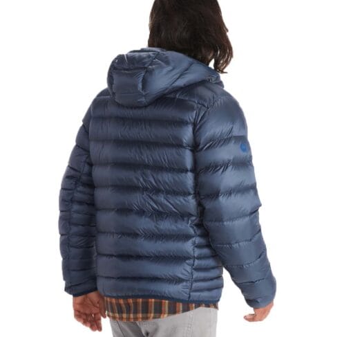 Marmot Hype Down Hoody dunjacka (herr) bakifrån på modell