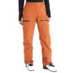Kvinna som bär vindsära skidbyxor från Marmot Orion GORE-TEX.