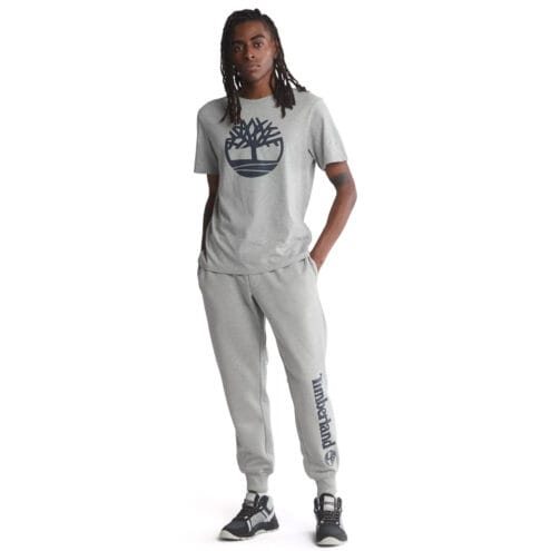 Timberland Logo Tracksuit Bottoms träningsbyxor (herr) på modell framifrån