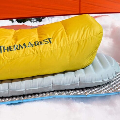 en tjock och varm Therm-a-Rest NeoAir XTherm NXT uppblåsbart liggunderlag