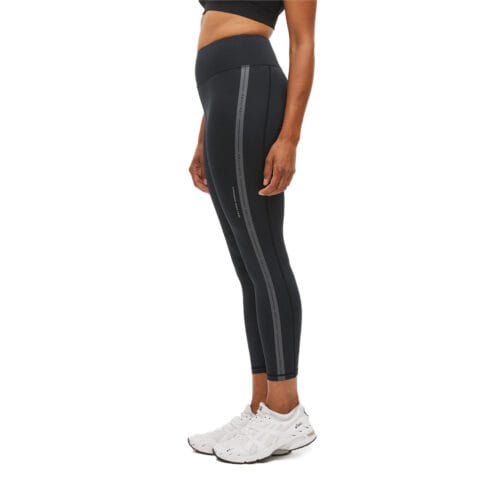Röhnisch Maya tights från sidan på modell