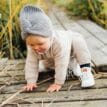 Edsbro XC Ash Rose på en bebis
