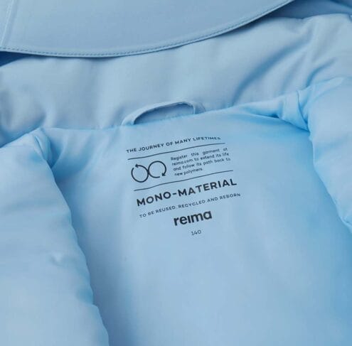 Närbild på text av insidan av Reimatec winter jacket, Perille