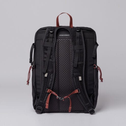 Baksida av Sandqvist Ridge Hike Black