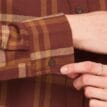 Närbild på ärm av Marmot Wm Fairfax Novelty Lightweight Flannel LS