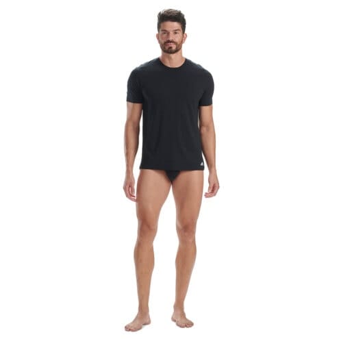 Adidas Crew Neck Shirt 3-pack Tshirt (herr) på en manlig modell