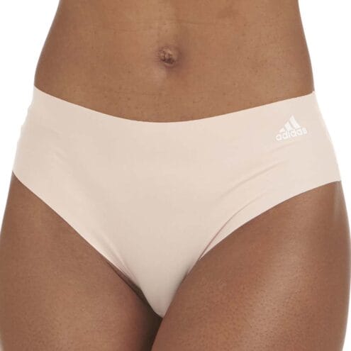 En närbild på sköna Adidas Cheeky Hipster mikrofibertrosor (dam) där man ser loggan