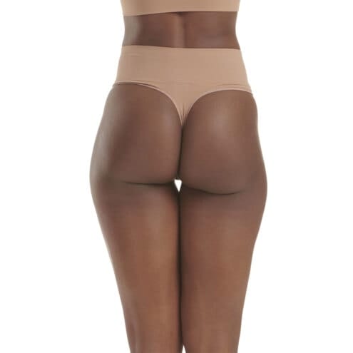 Adidas Thong mjuk träningstrosa (dam) på en modell som visar baksida