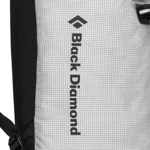 Black diamnond logga av Black Diamond Blitz 20L ryggsäck