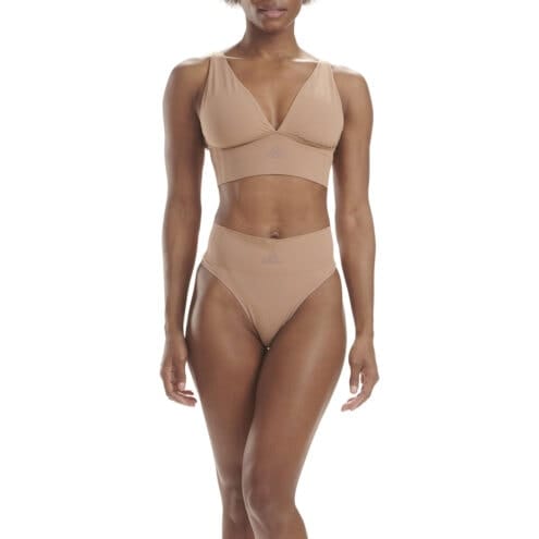 Adidas Thong mjuk träningstrosa (dam) med matchande topp på en modell