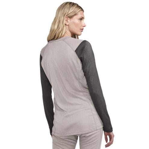 Baksida tröja av Otroligt varm Craft Core Warm Baselayer Set långkalsonger med tröja (dam)