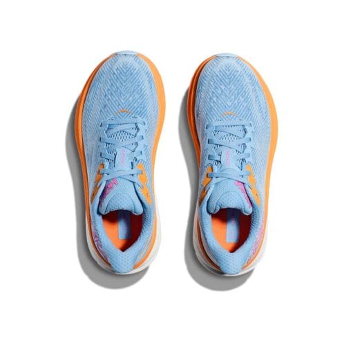 Hoka Clifton 9 löparskor i ljusblå ovanifrån