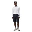 J.Lindeberg Somle golfshorts (herr) på en modell framifrån