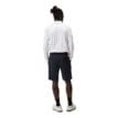 J.Lindeberg Somle golfshorts (herr) på en modell bakifrån