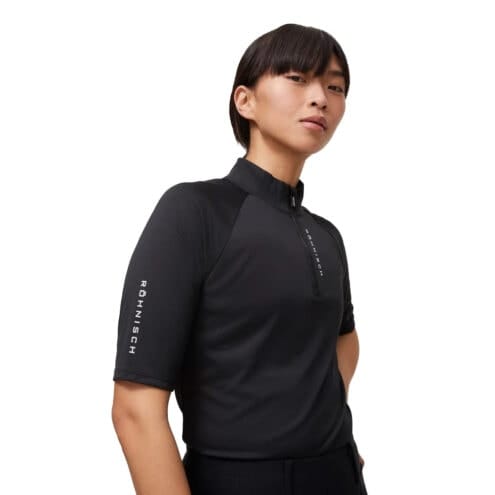 Röhnisch ventilerande och snygga Addy Short Sleeve träningströja (dam) på en modell