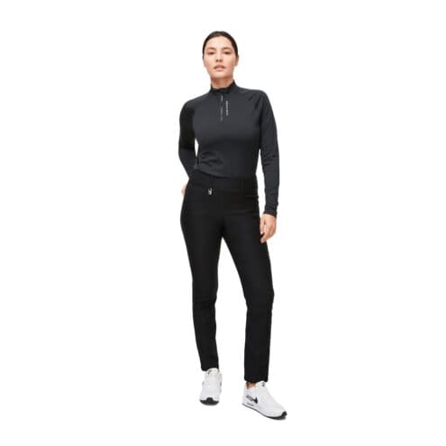 Röhnisch Addy Long Sleeve träningströja (dam) på en modell