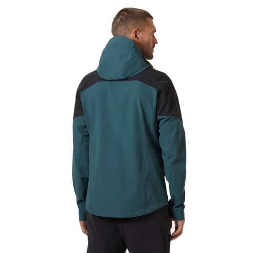 En modell visar baksida av En vind och vattenavisande Helly Hansen Blaze Hooded Softshell Jacket skaljacka (herr)