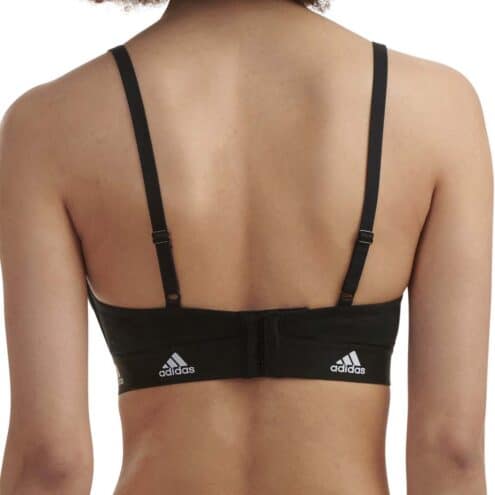 Baksida spänne av En vadderad och bekväm Adidas Padded Bralette BH (dam)