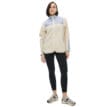 En modell bär en Vindskyddande och snygg Röhnisch Phoebe Blocked Pile Jacket (dam)
