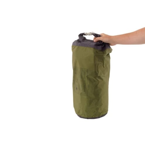 En förvaringspåse på Ett hållbart och exlusivt Robens Challanger 3XE tält för 3 personer