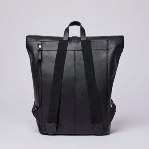 Baksida av En Sandqvist Antonia Leather 15L i högkvalitivt läder med snygga detaljer