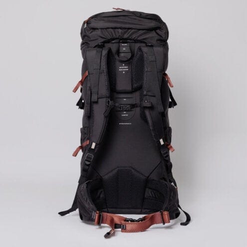 Axelremmar med vaddering på En rymlig och lågviktig Sanqvist Trail Hike vandringsryggsäck 60L