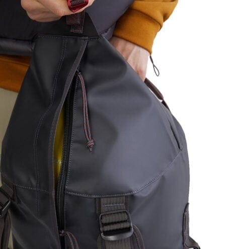 Klättermusen Ydalir Duffelbag 25L slitstark duffelväska (unisex) med lätt åtkomlighet