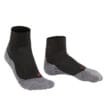 Ett par lätta och ventilerande Falke TK5 Wander Short Trekking Sock vandringsstrumpor (dam)