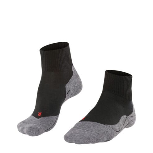 höger och vänster av lätta och ventilerande Falke TK5 Wander Short Trekking Sock vandringsstrumpor (dam)