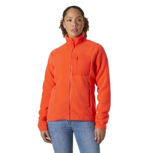 en modell bär Helly Hansen Imperial Pile Block Jacket pilejacka (dam)