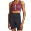 Framsida av Röhnisch Essential Zip Sportsbra sport bh (dam) på en modell