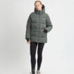 Röhnisch Nellie Jacket vinterjacka (dam) på en modell