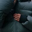 detaljer på en Röhnisch Nellie Jacket vinterjacka (dam)