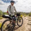 lifestylebild på Osprey Escapist 20 L cykelväska (unisex)