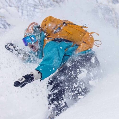 lifestylebild på Osprey Soelden 42 skidryggsäck (unisex)