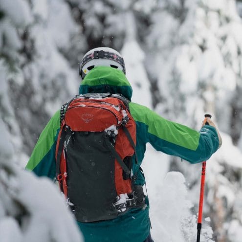 Soelden Pro E2 Airbag Pack 32 lavinryggsäck (herr)på en modell