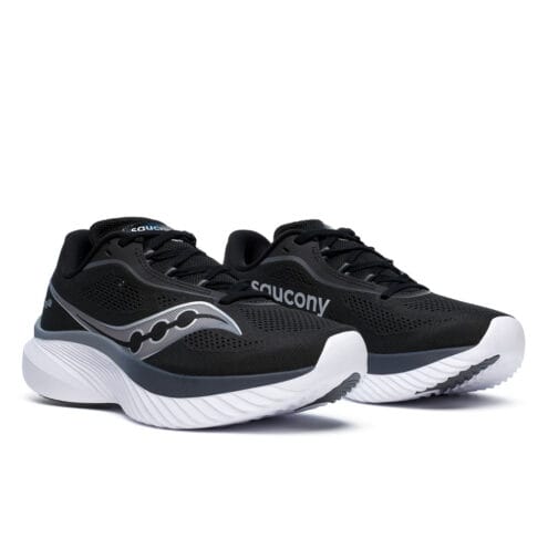 Ett par Saucony Kinvara 15 löparskor (herr)