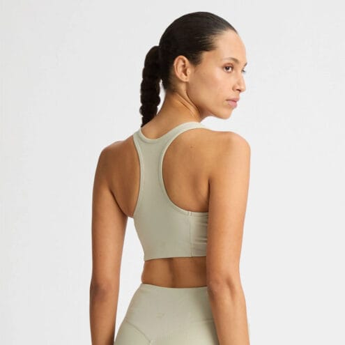baksida av Röhnisch Ribbed R Sportsbra sport-bh (dam)
