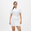 en modell bär Röhnisch Nicky Poloshirt piketröja (dam)