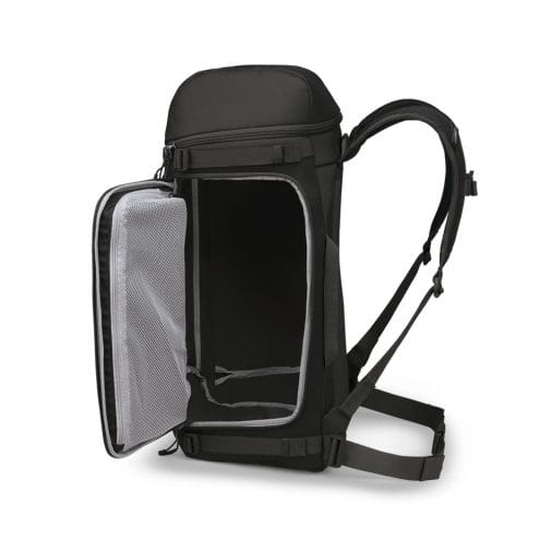 en Osprey Mountain Bound Boot Pack Plus väska för pjäxor (unisex) med sidoöppningen öppnad