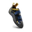 La Sportiva Tarantula Boulder klätterskor (herr) snett framifrån