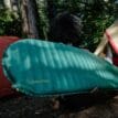 en uppblåst Therm-a-rest Trail Pro självuppblåsbart liggunderlag